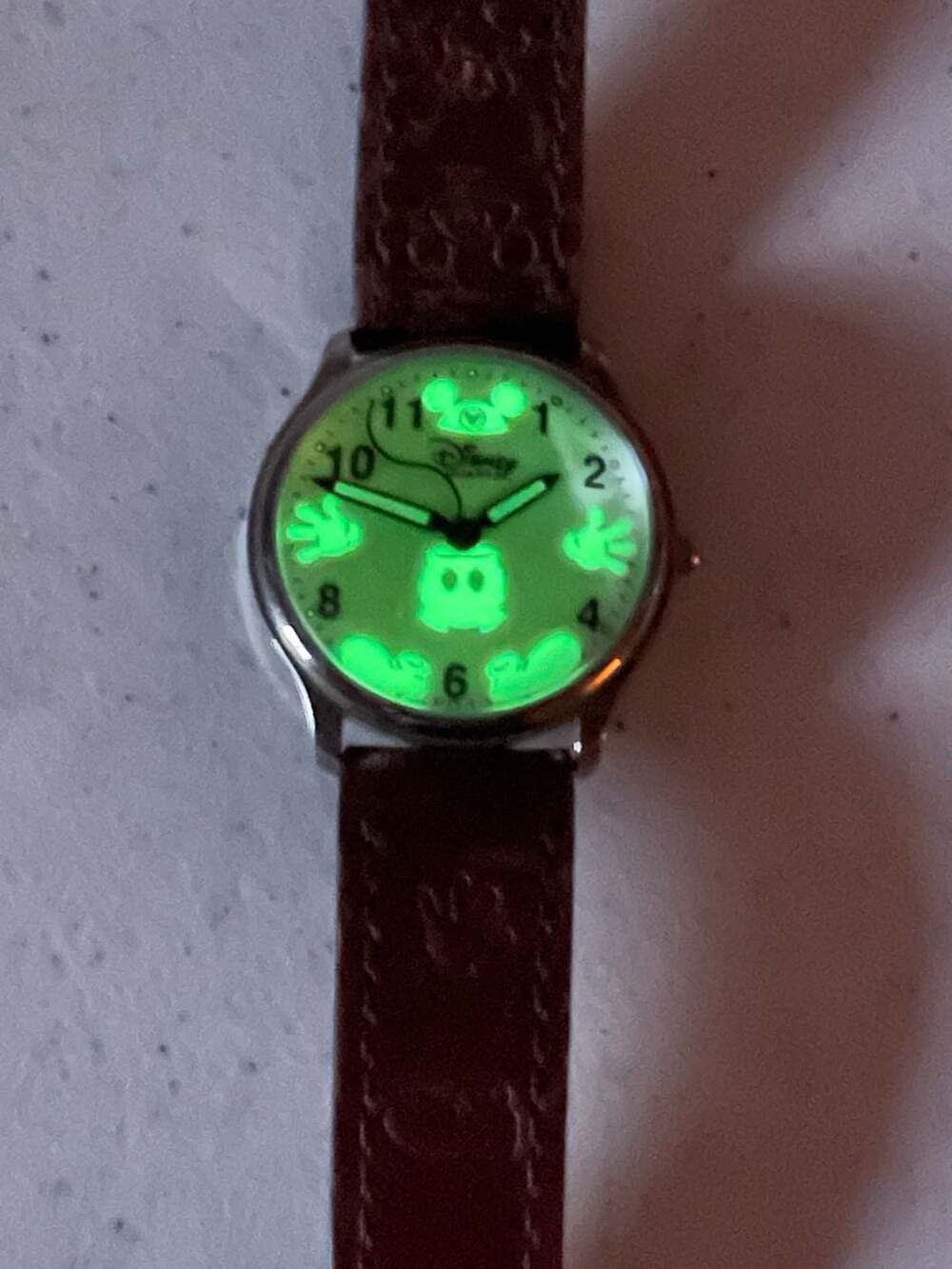 90’s Disney Time Works Mickey Mouse Glow in the Dark Watch w Leather Strap - Picture 7 of 7